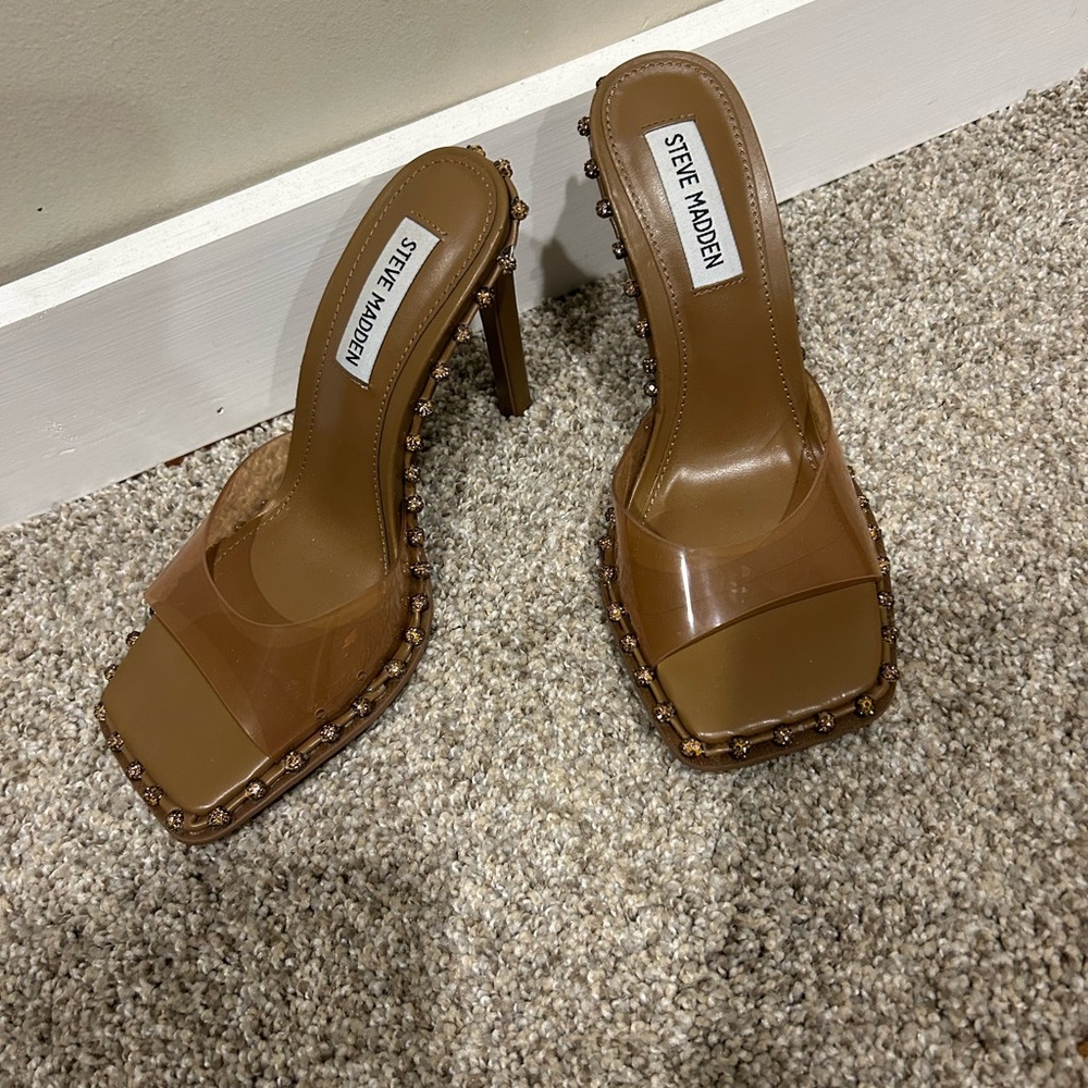 Steve Madden Brown Heels